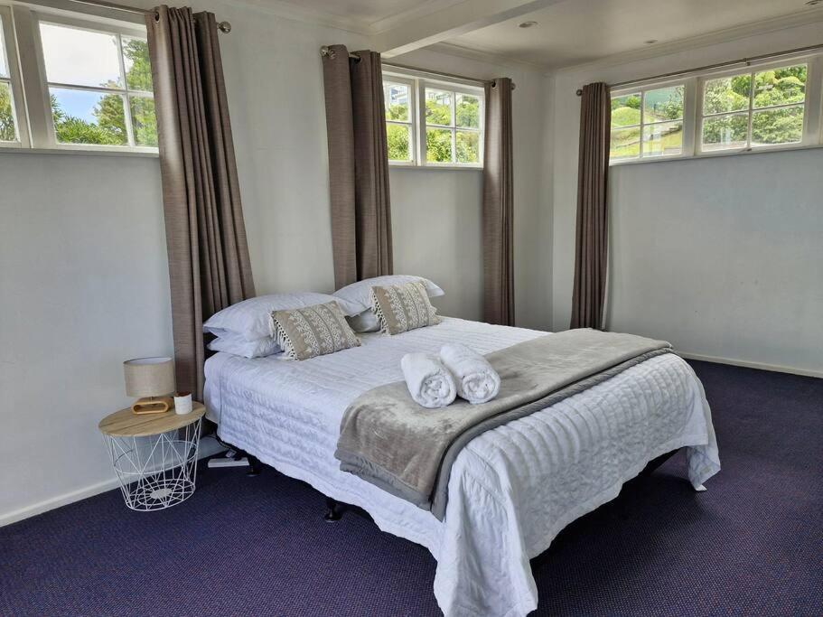 B&B Lower Hutt - 2 Bedroom Private Guesthouse in Korokoro - Bed and Breakfast Lower Hutt