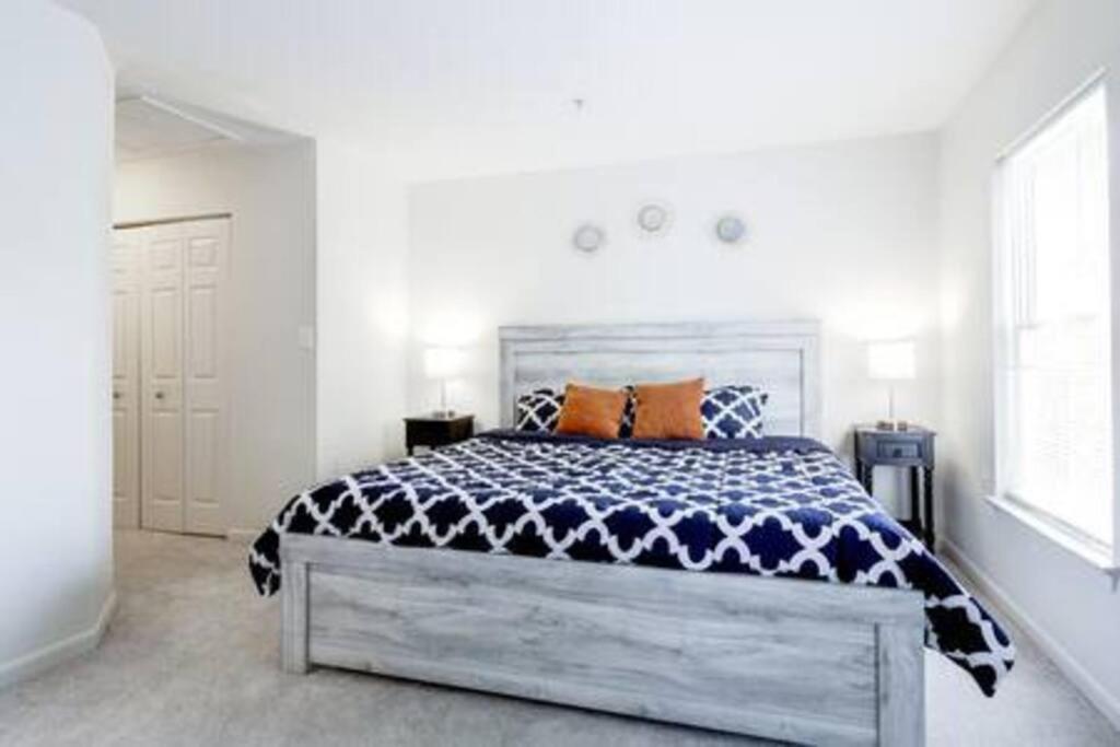 Spacious Washington, D.C. Rowhome w/ free parking! - B&B
