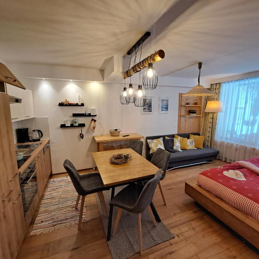 Appartement mit Hallenbad - B&B
