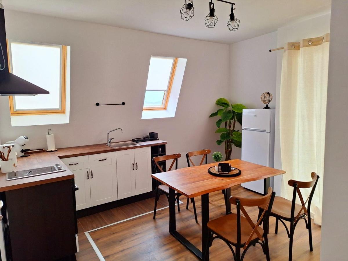 Апартамент БОХО Приморско - B&B Primorsko