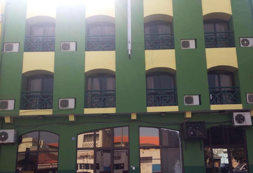 Felicidade Hotel