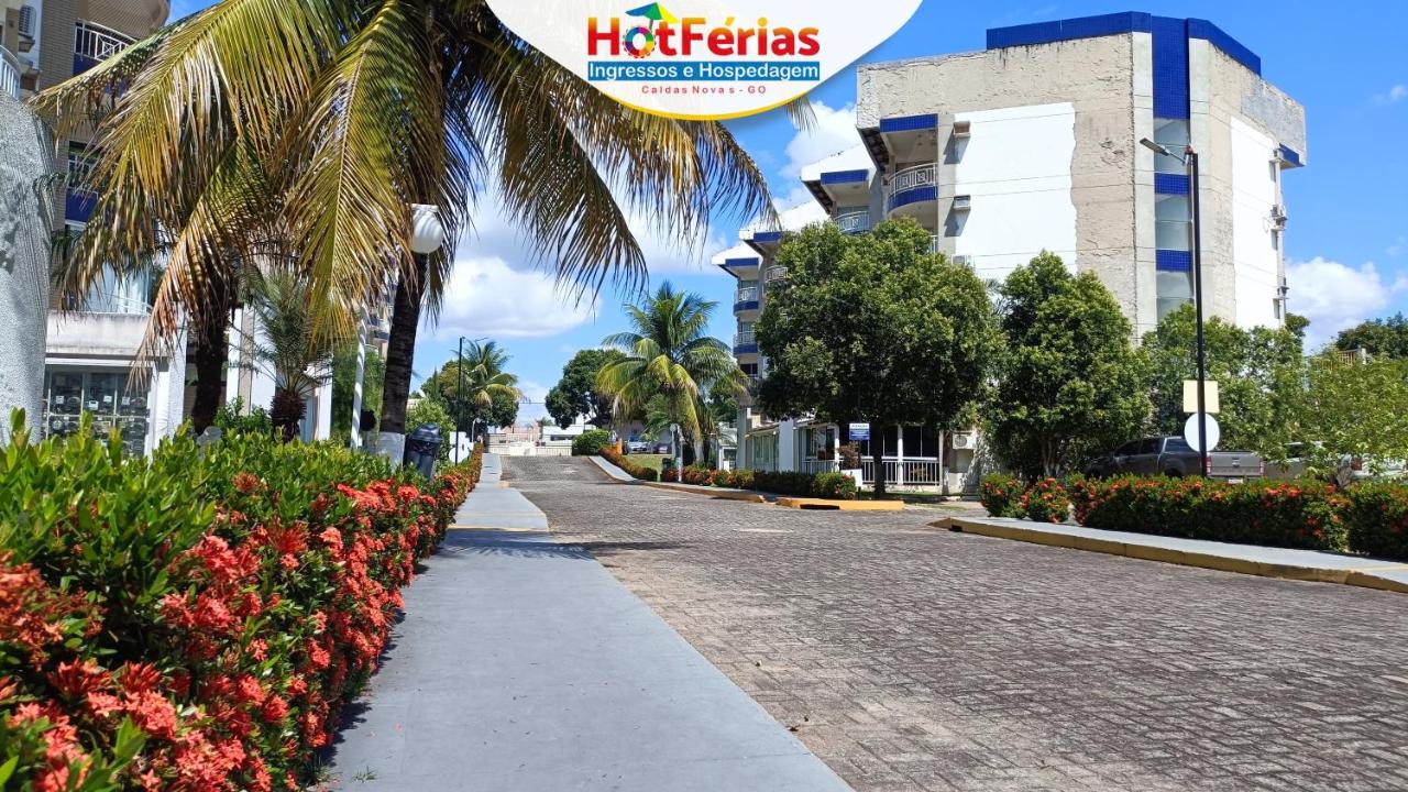 Flat Enseada em Caldas Novas, incluso Parque Aquático com Água Termal e Roupa de Cama, Parcele em até 6x - HotFérias - B&B Caldas Novas