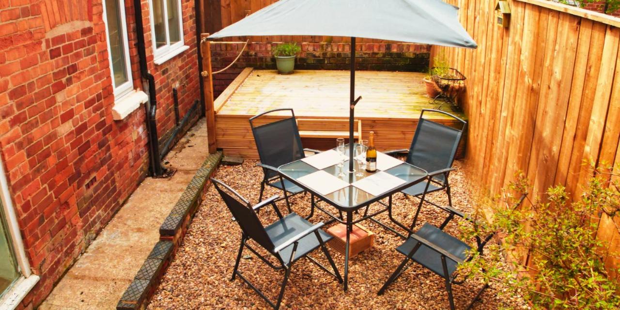 Double Room in Modern House near Nottingham - B&B