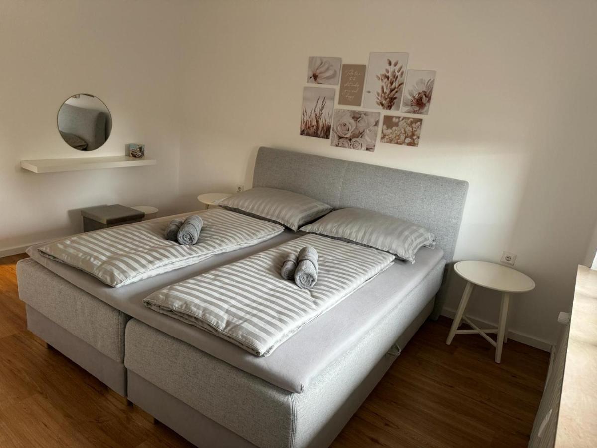 B&B Ichenhausen - FeWo-Ichenhausen - Bed and Breakfast Ichenhausen