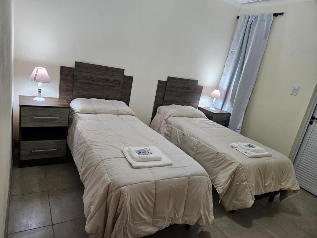 Camera Doppia con Letti Singoli con Bagno