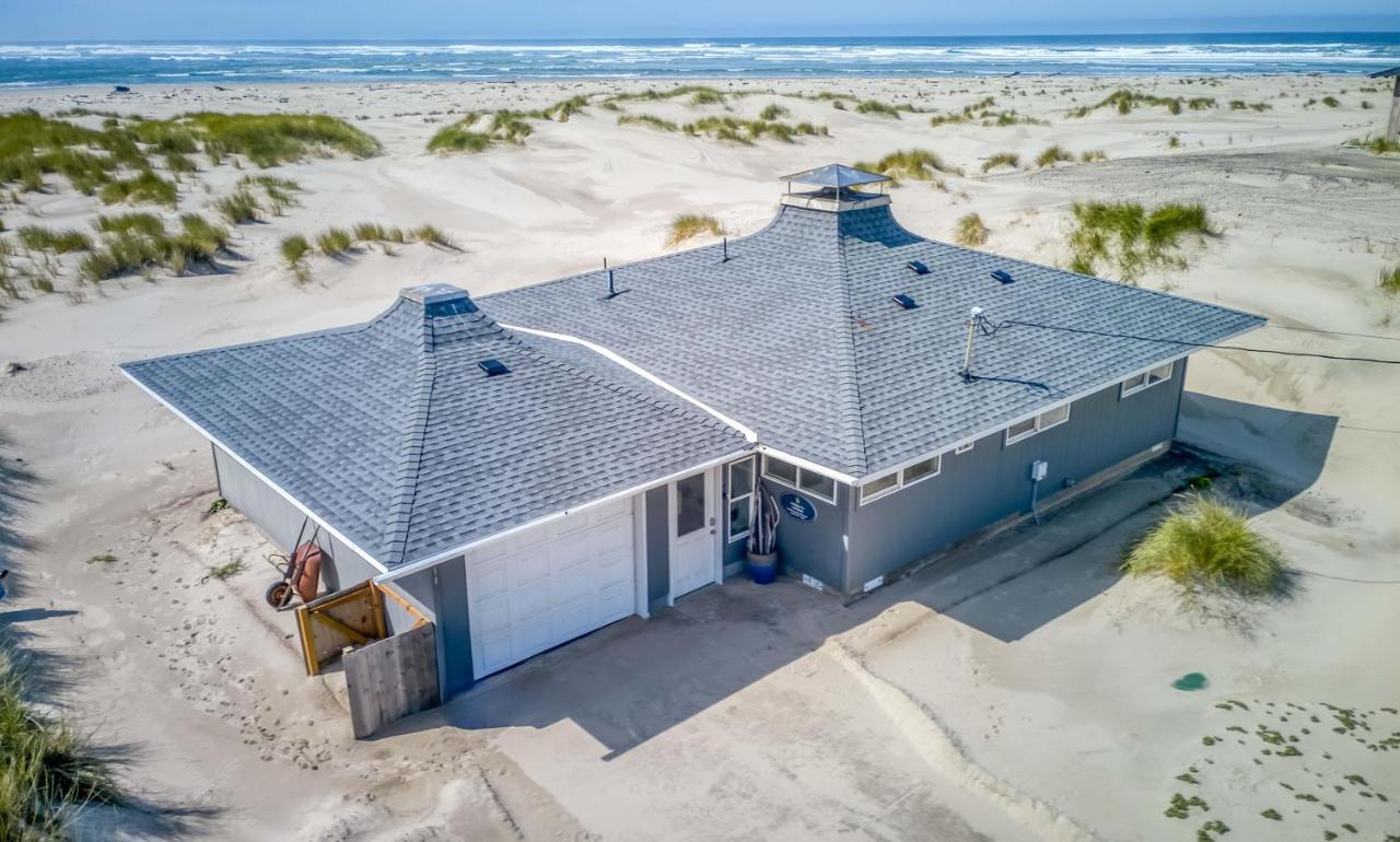 Sand and Sky - B&B Bayshore