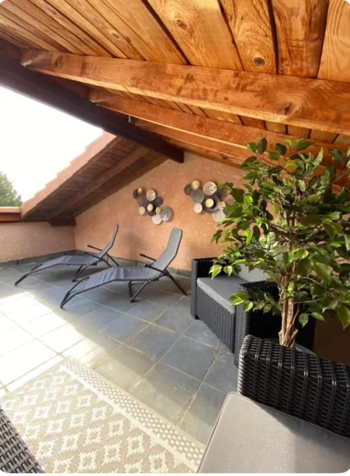 Hébergement Cosy avec terrasse Tropézienne - B&B