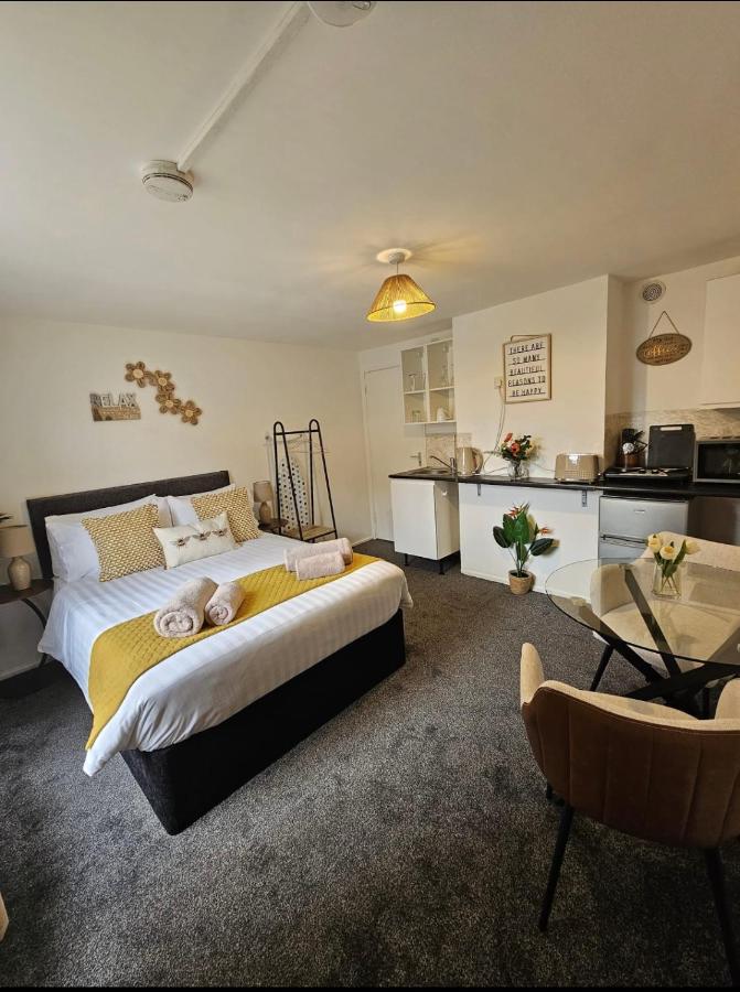 B&B Stevenage - Stylish Studio Stevenage - Bed and Breakfast Stevenage