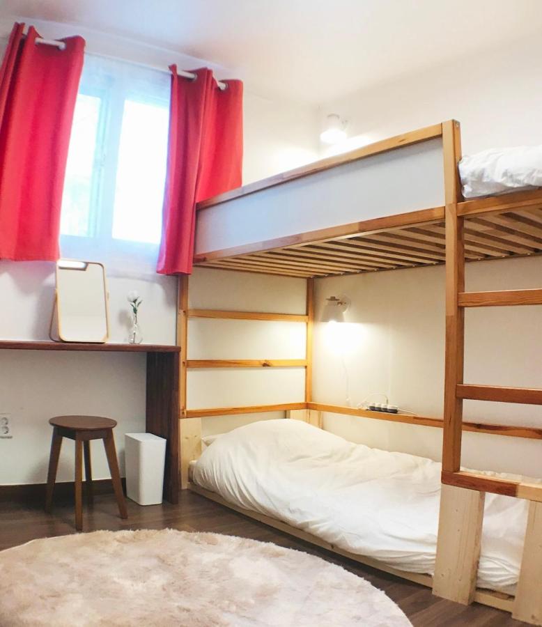 Twin Room with Private Bathroom