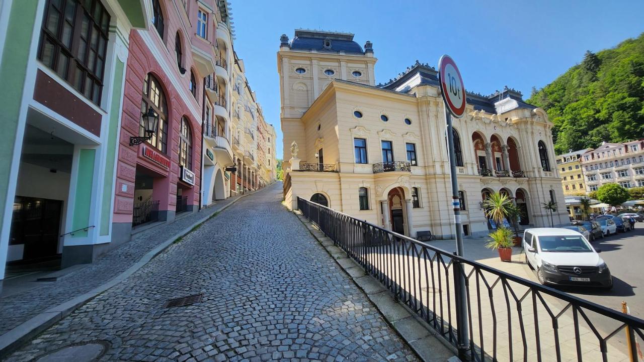 Centrum Karlovy Vary Divadelní - B&B