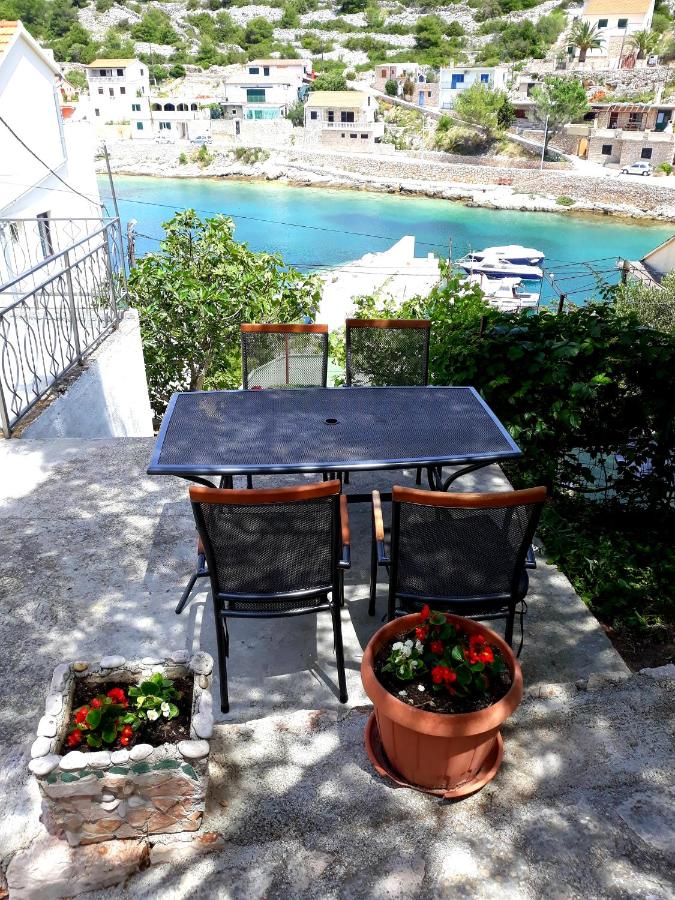 Apartment Teuta - B&B