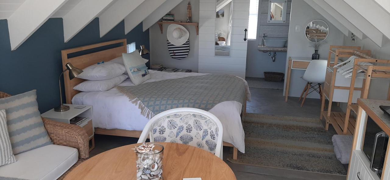 B&B Paternoster - Milk Thistle Loft & Studio apartments - Bed and Breakfast Paternoster