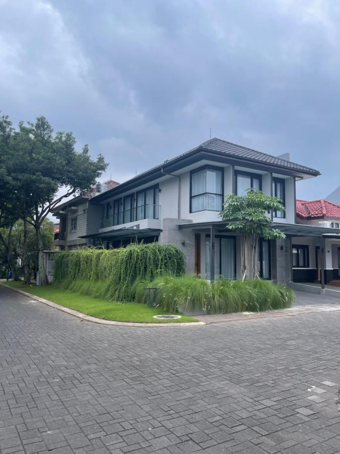 Lioravilla21 KBP with private pool,very comfortable and cozy,near WHOOSH and WAHOO - B&B
