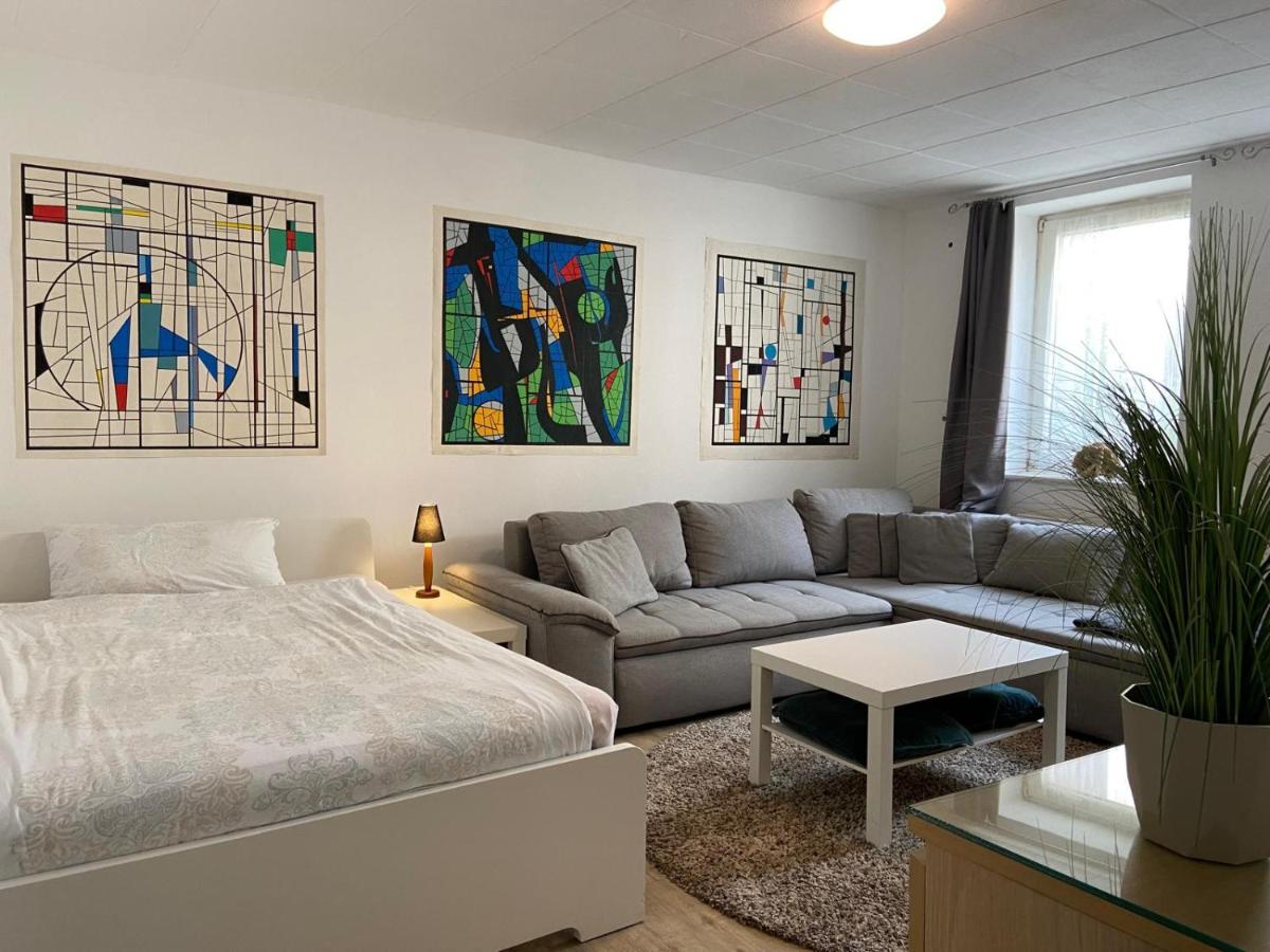 Fiala Home - Ferienwohnung Neumünster