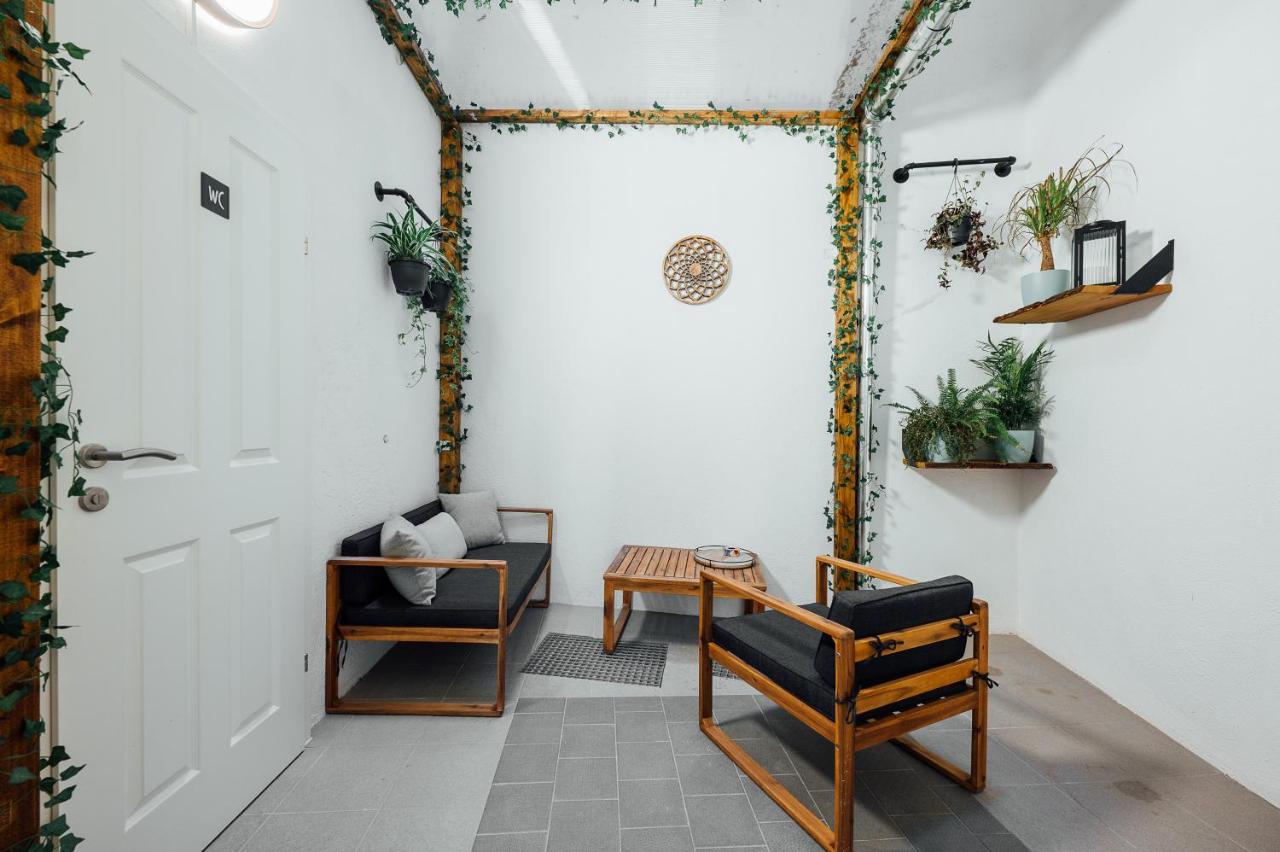 The Garage No.6 - B&B Vienna