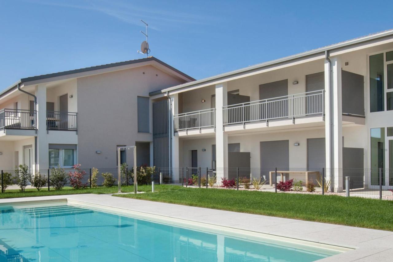Apartment Ginestra Gialla With Pool - Ferienwohnung Lazise