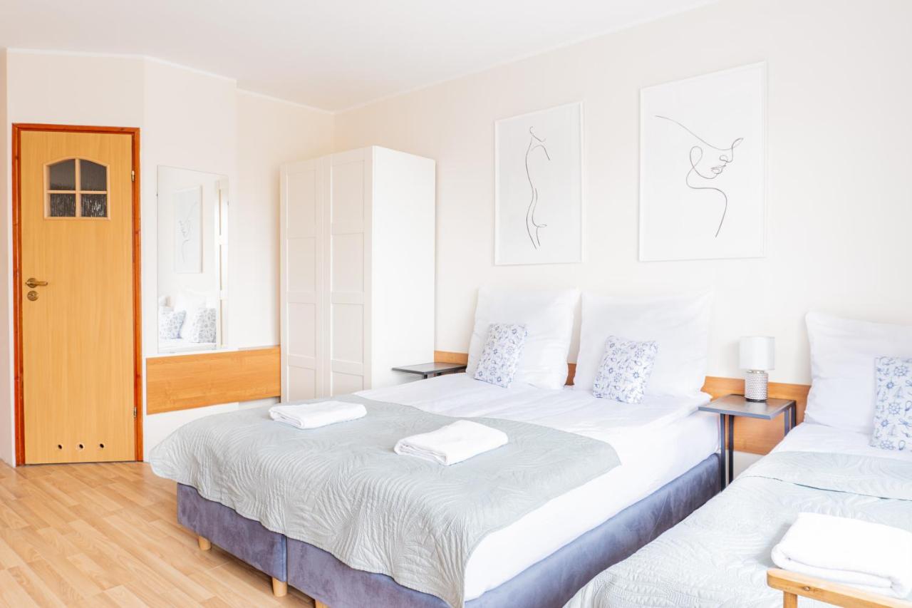 Vierbettzimmer mit eigenem Bad