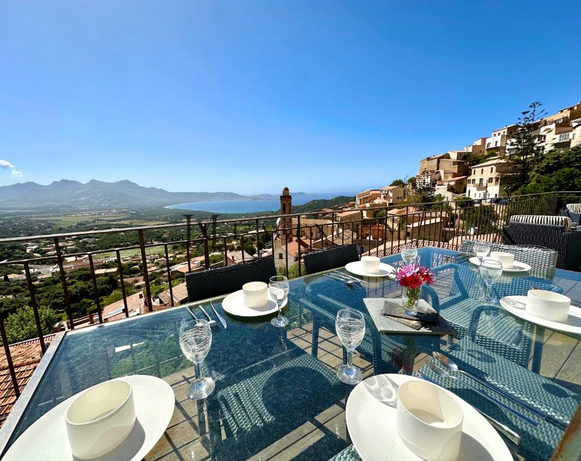 Maison golf de calvi couchers de soleil vue mer LUMIO - B&B