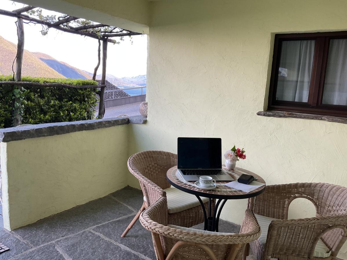Beautiful small apartment with Lago Maggiore view - B&B