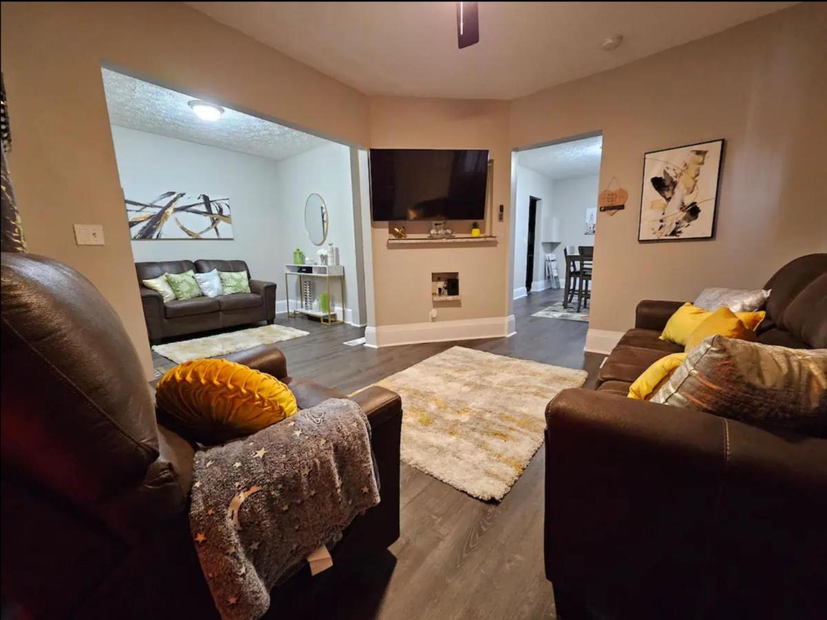 Elegant 4 Bed Room at Cleveland Clinic Area - B&B