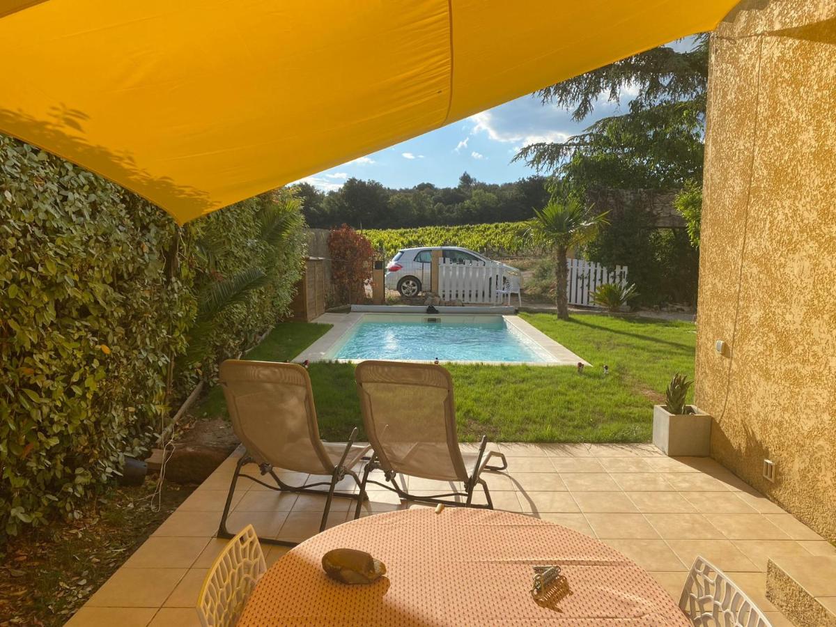 Maison avec piscine donnant sur les vignes, proche d'Uzes - Bed and Breakfast