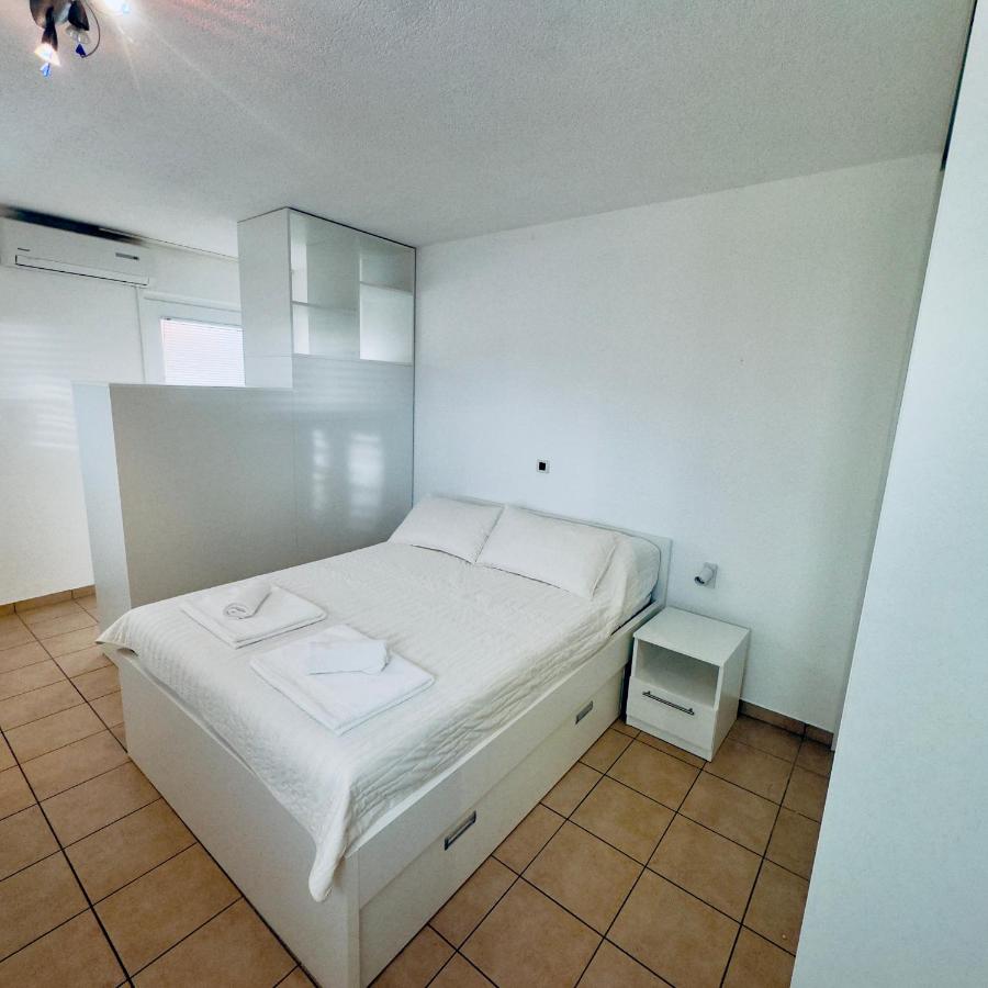 Apartamento con balcón