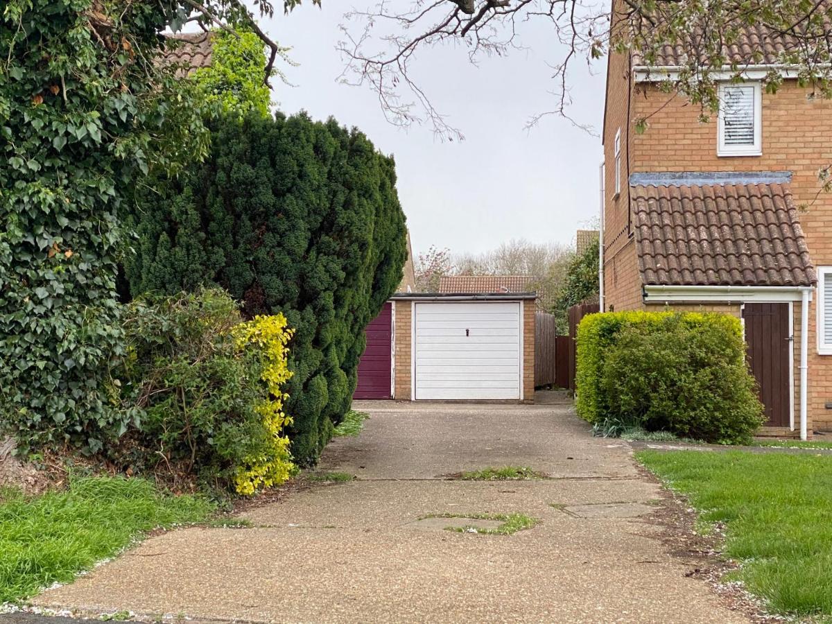 Group Contractor Stay 3 Bed House Bedford Parking WiFi - B&B Bedford