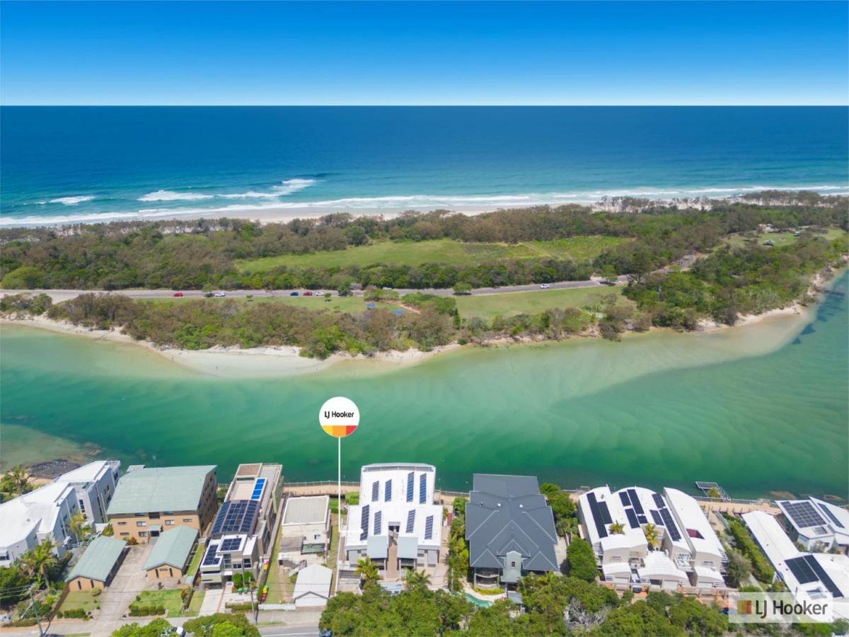 Coastal Creekfront with Pontoon Access - B&B