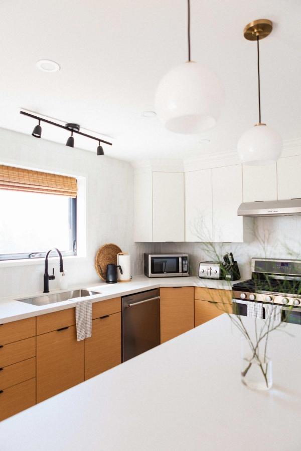Old Milford - Modern Home 5 Minutes from Picton ST-2021-0086 - Bed and Breakfast Picton