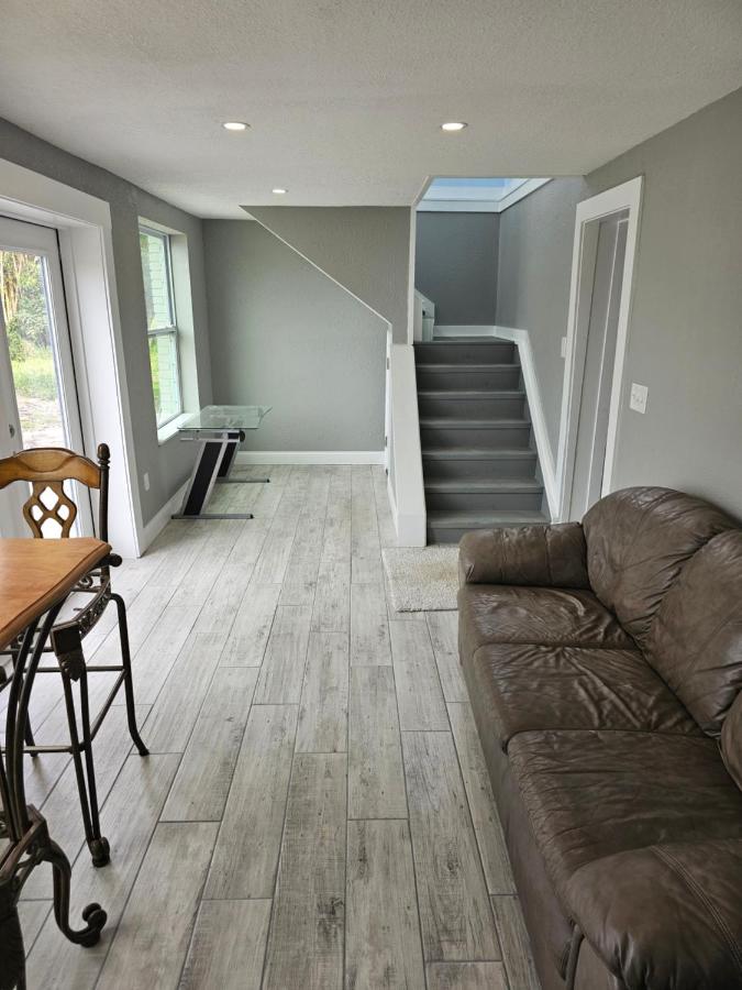 Lakeside Lofts at Lake Martha - B&B Winter Haven