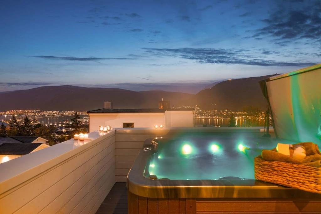 North Estate Villa Alfheimvegen - Chambres d’hôtes Tromsø