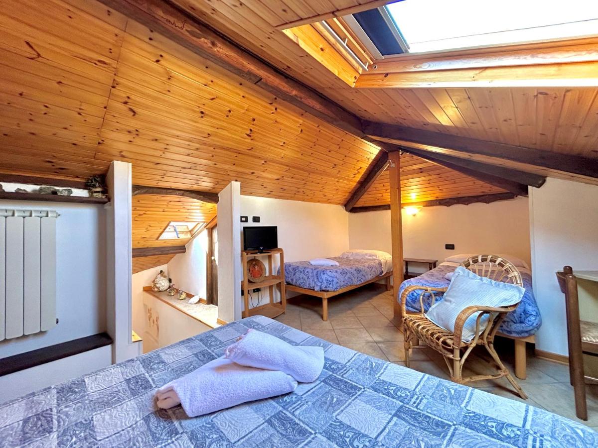 Quadruple Room with Private Bathroom
