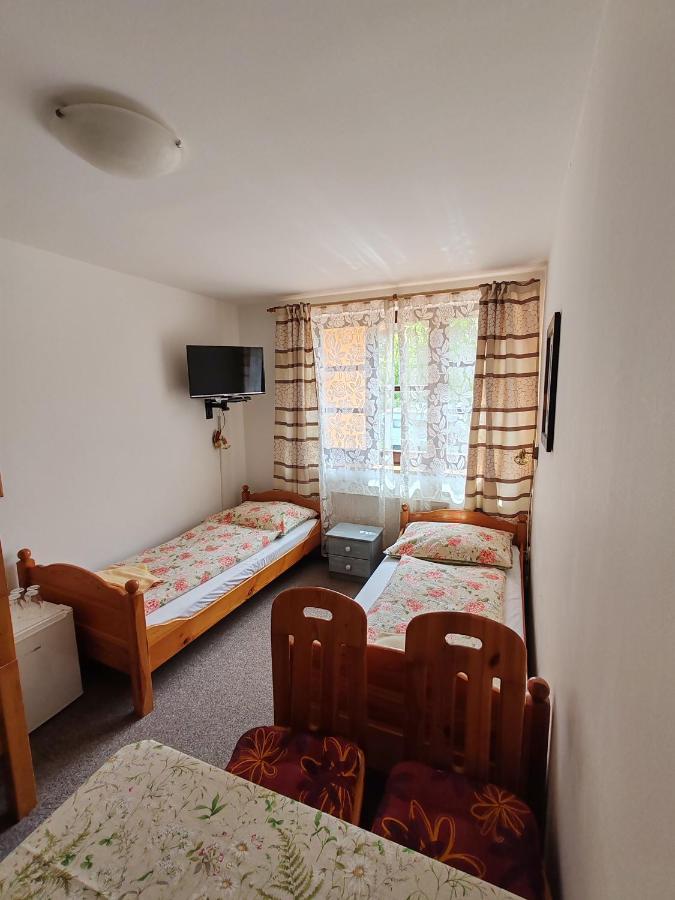 Quadruple Room with Private External Bathroom
