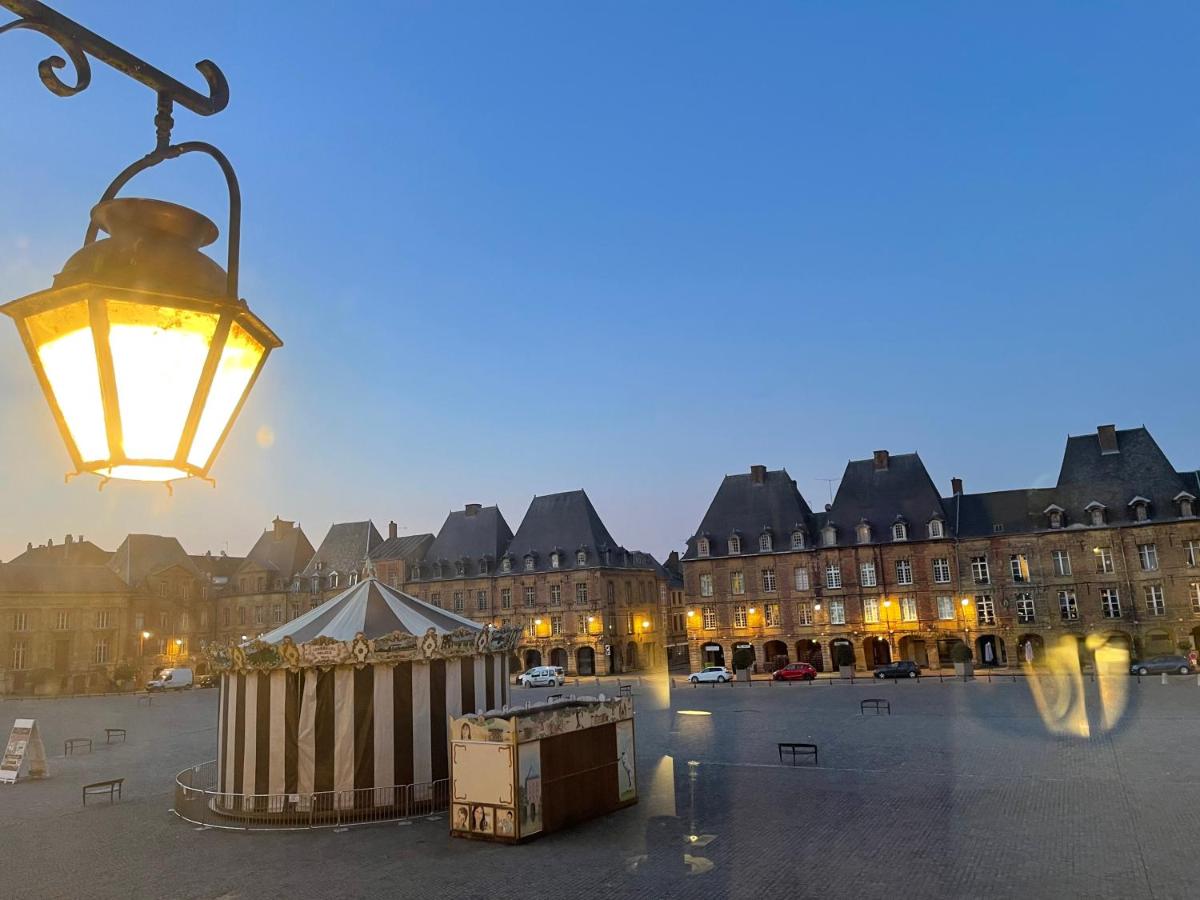 Suites Mana - MATAHINA avec VUE SUPERBE sur la Place DUCALE et Parking privé inclus - B&B