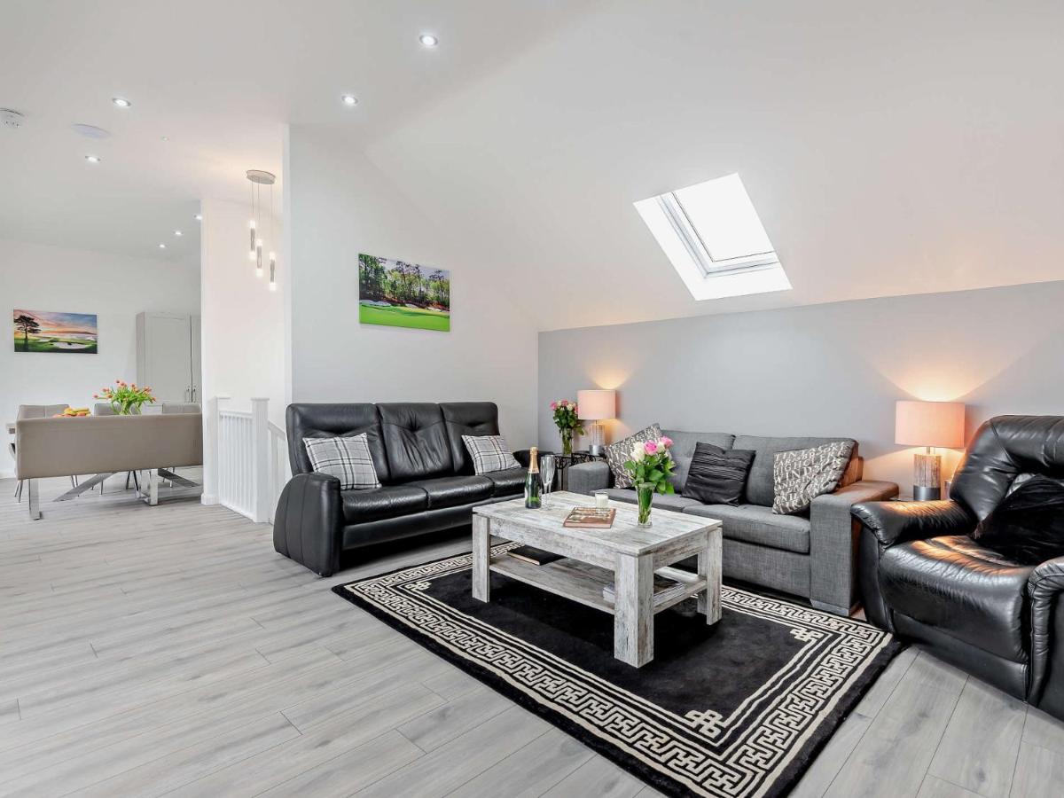 4 Bed in Branston 94516 - B&B