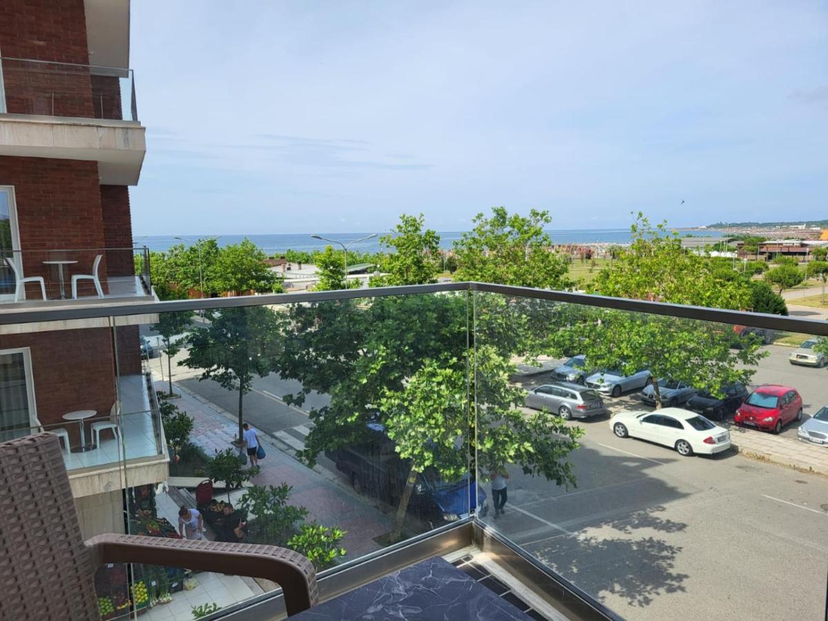 Fishta Apartments Q5 24 - Bed and Breakfast Velipojë