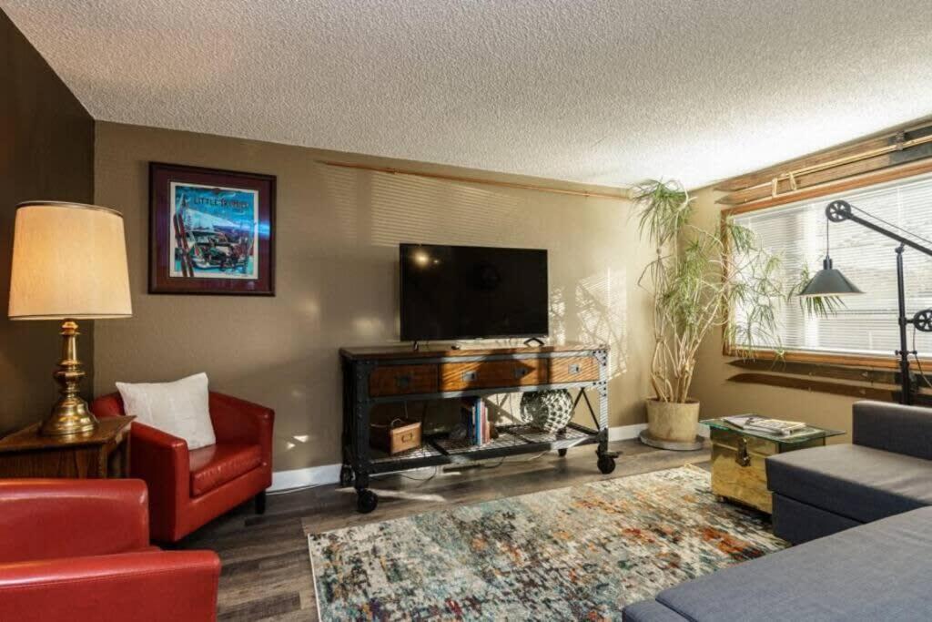 #StayInMyDistrict Eclectic Boise Townhouse near St Als - Chambres d’hôtes Boise