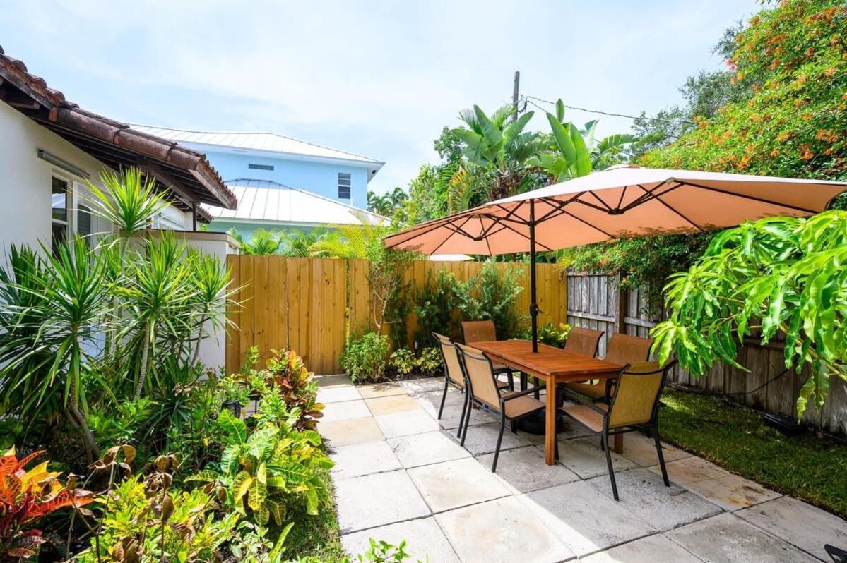 Beautiful And Comfortable Apt in Victoria Park - B&B
