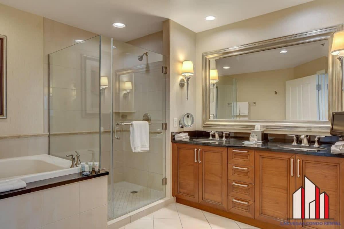 MGM Signature-24-709 Strip View Jacuzzi Studio - B&B Las Vegas