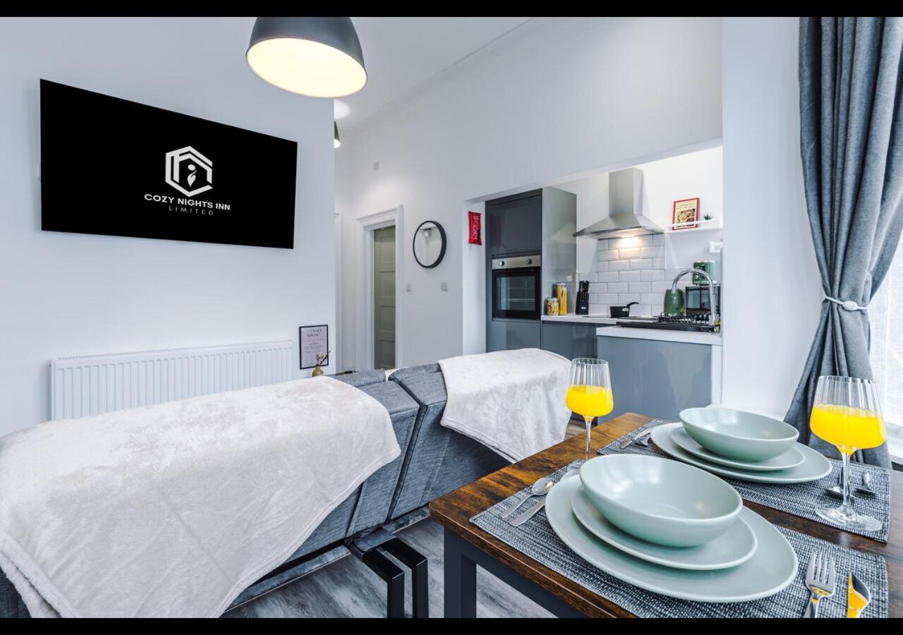 B&B Manchester - Modern, Comfy 1BDR, Bay Windows & Free Parking - Bed and Breakfast Manchester