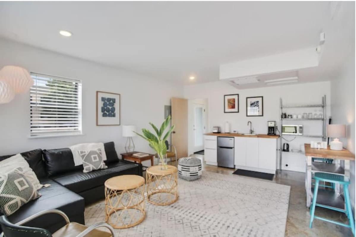 River Breeze Quiet & Modern Black Pearl Apartment - Chambres d’hôtes