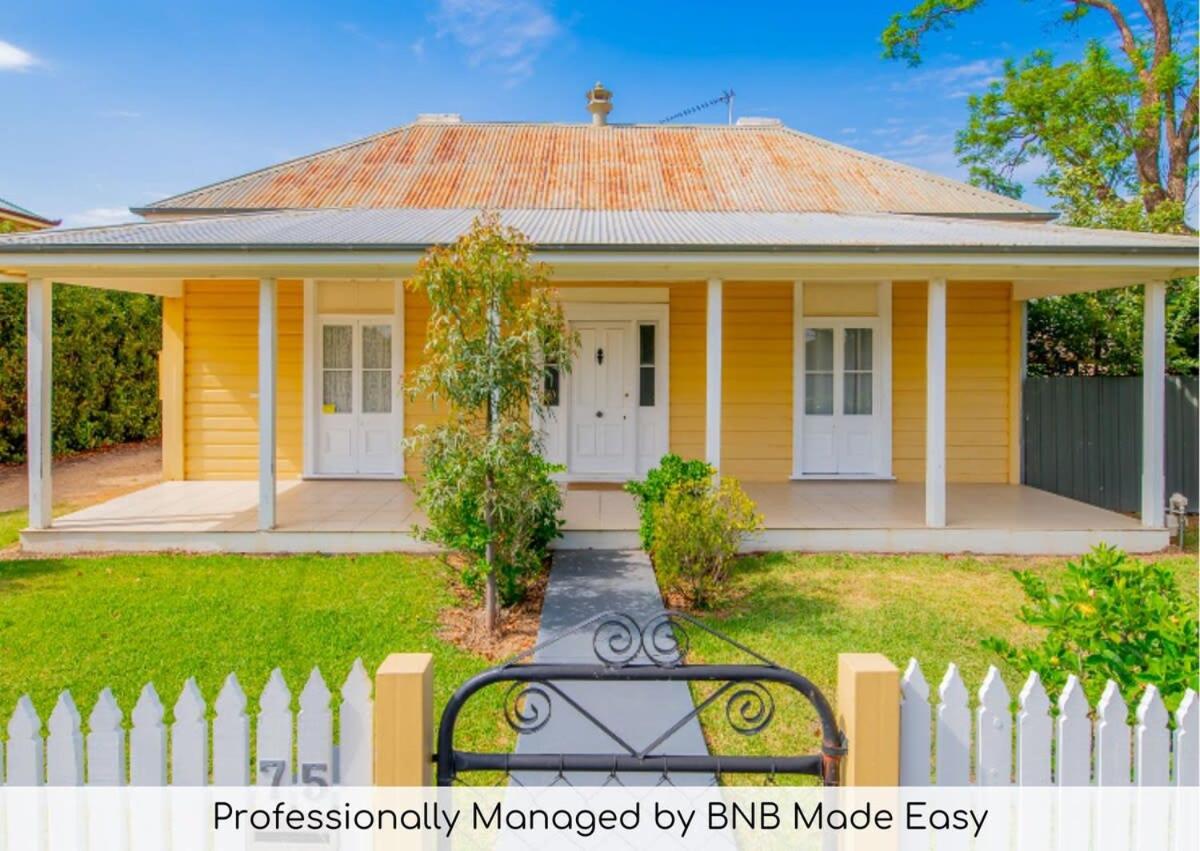 B&B Dubbo - Bultje Cottage - Walk to CBD, Pet Friendly - Bed and Breakfast Dubbo