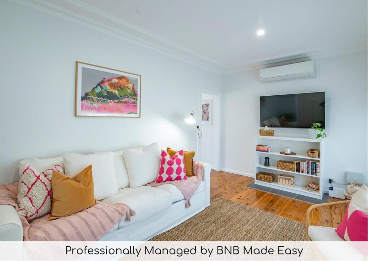 B&B Dubbo - Cobbora Cottage - Sleek & Stylish, Near Hospital - Bed and Breakfast Dubbo