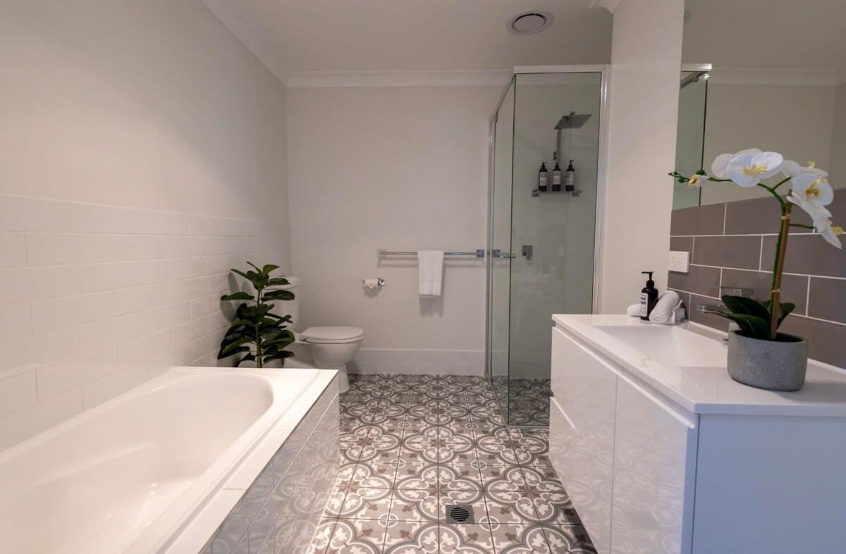 Luxury on Lesmurdie - Close to Zoo & Golf Club - Chambres d'hôtes Dubbo