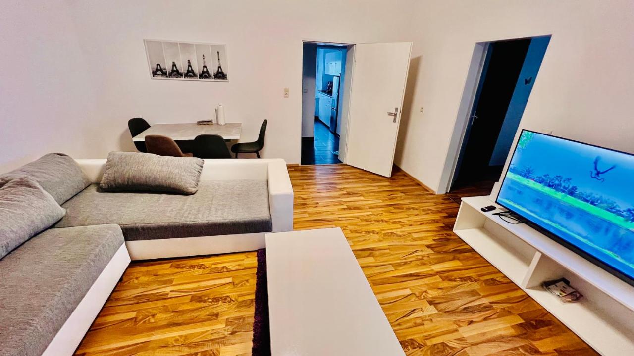 DE Apartment - B&B Neu-Ulm