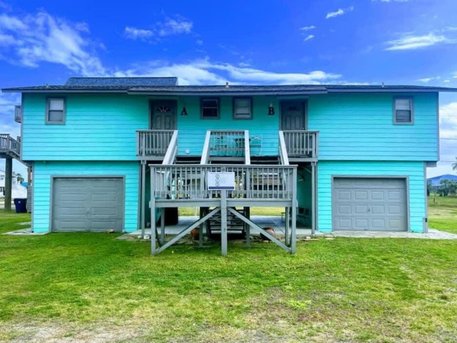 Beach Hut - Half Duplex Just a Few Blocks to Sand Shore and Jetty Park - B&B Freeport