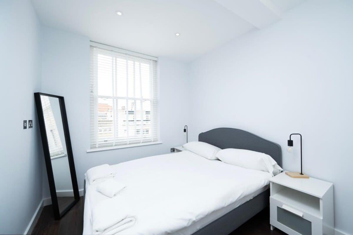 Stylish 3BR Flat in the Heart of Soho London - Chambres d'hôtes Londres