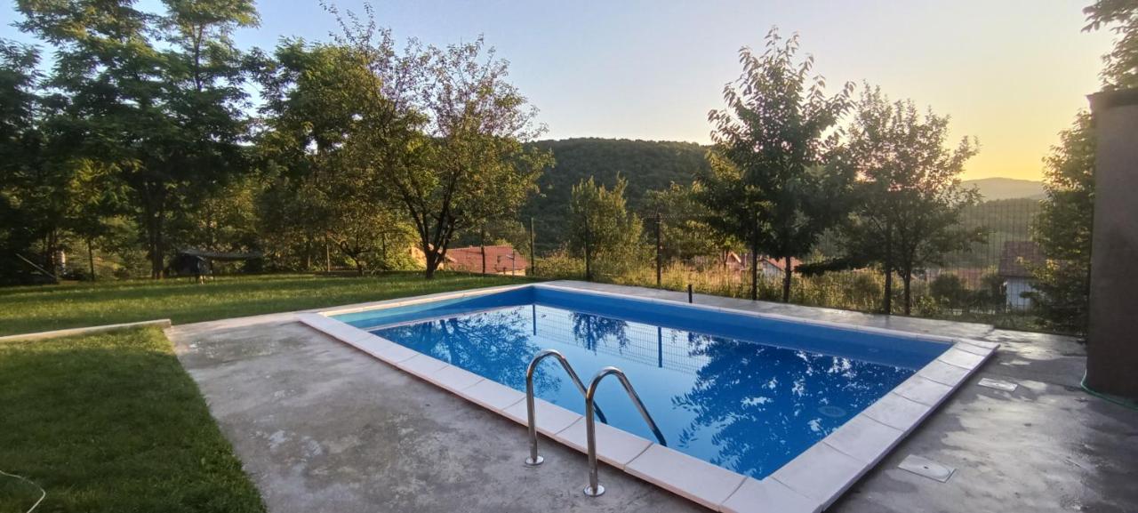 B&B Sarajevo - Villa "Pool and Garden" - Bed and Breakfast Sarajevo