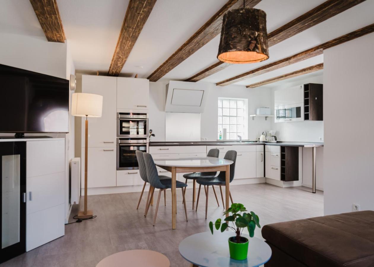 Deluxe Apartment with Balcony