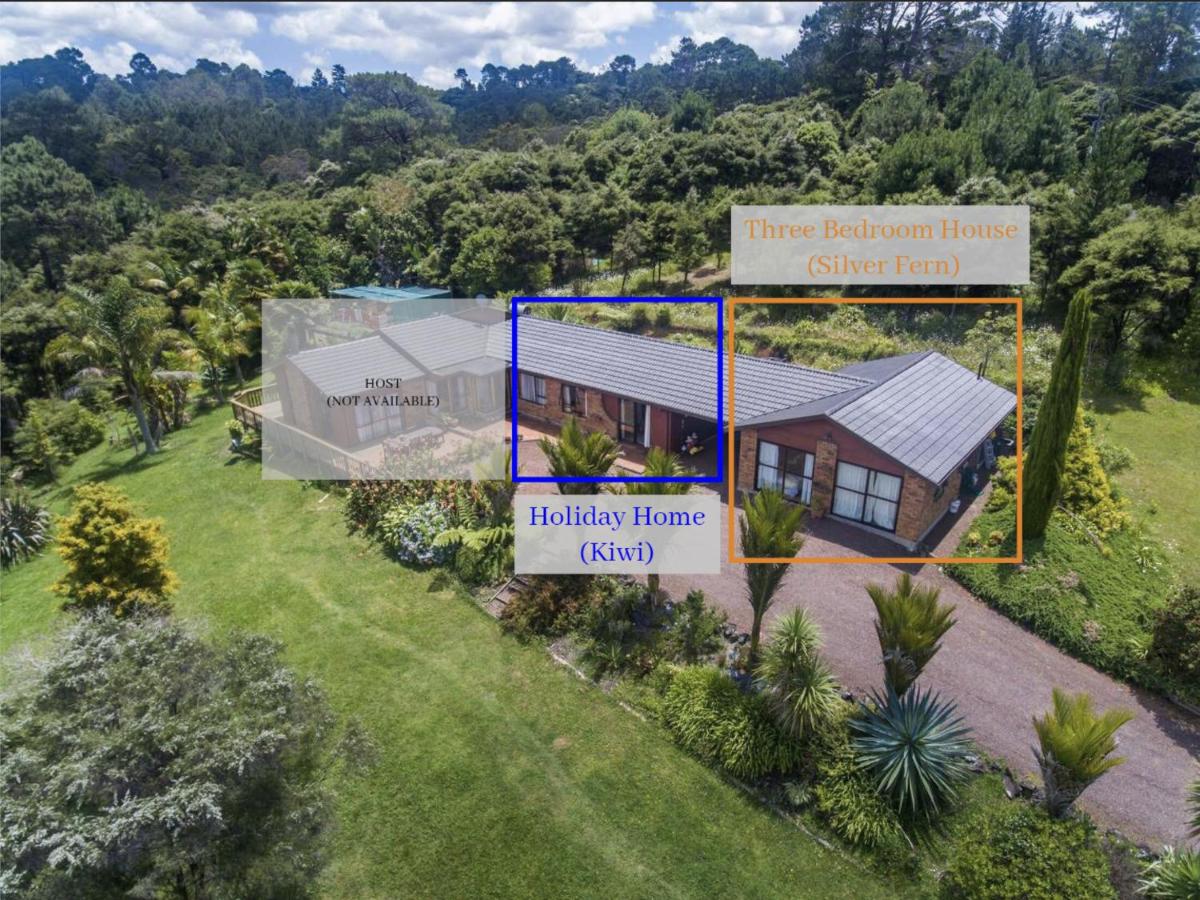Romantic vintage retreat away in West Auckland - B&B